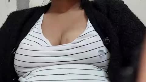 khushisinghh online show from January 11, 3:31 pm