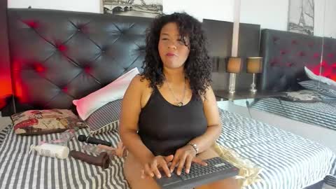 Kim Marquez online show from January 18, 8:16 pm