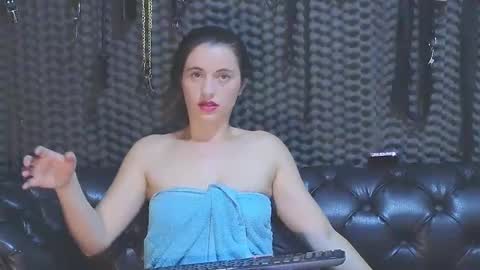 Snapshot of kimberly_swan_ chatting on January 19, 7:26 pm KIMBERLY SWAN online show from January 19, 7:26 pm