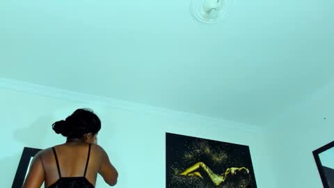 Kimberly Banks online show from February 26, 10:03 am