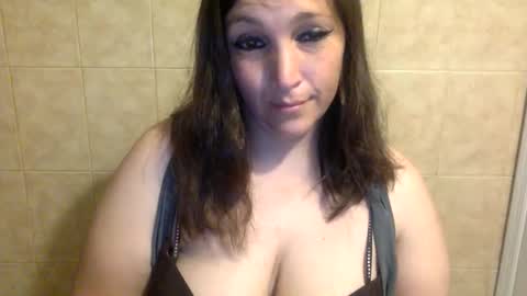 KimberlyLynn online show from April 27, 11:18 am