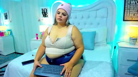 KimBrooks online show from September 19, 11:20 am