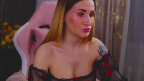 KimSkye online show from February 24, 12:49 am