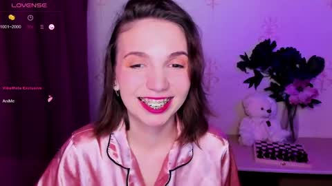 Hazel online show from March 19, 10:58 pm