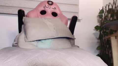 Bella online show from March 8, 3:05 am