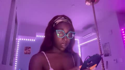 King Parris Jae online show from June 7, 7:26 am
