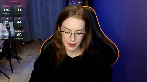 kira_noir_ online show from February 15, 8:41 pm