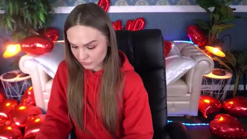 kiraagray online show from February 18, 4:28 pm