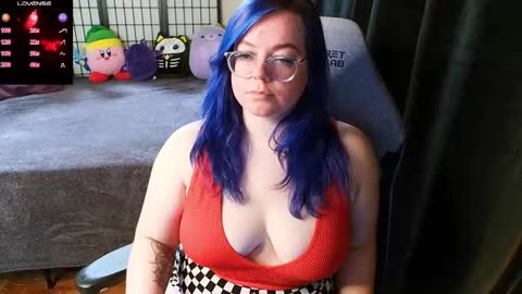 Snapshot of kiraspitqueen chatting on December 13, 2:21 am KiraSpitQueen online show from December 13, 2:21 am