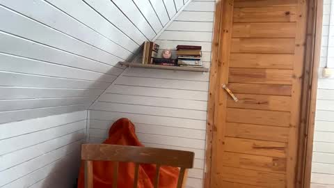 Bett online show from November 25, 9:55 am