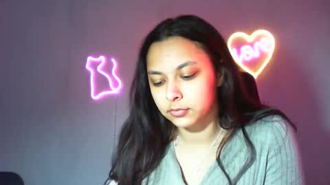 kiss_ameliaa online show from February 21, 7:22 am