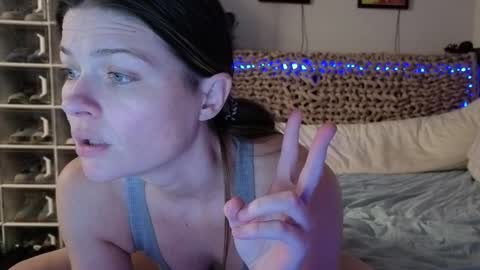 Serina Chan online show from March 16, 1:19 am