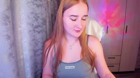 kitten_sun online show from February 8, 1:54 am