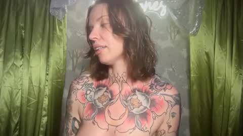 kittjones33 online show from May 16, 4:39 pm