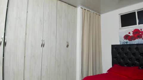 kitty_f00x online show from June 21, 8:13 pm