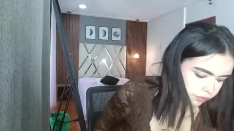    online show from July 29, 12:05 pm
