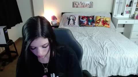 Isabel online show from March 20, 1:32 am