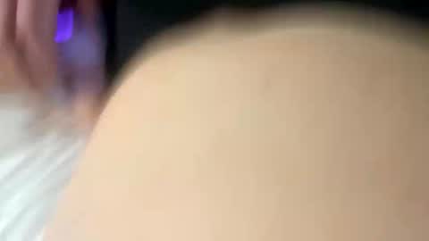 kittyLuvsDee online show from May 1, 3:43 am