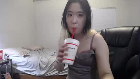 Mei online show from September 26, 6:11 am