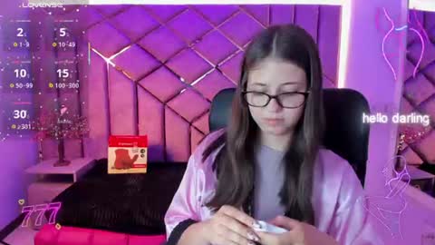 Sarah online show from June 24, 3:55 pm