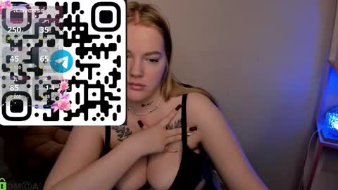 kittyy online show from December 2, 6:15 am