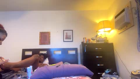 KalliBaby8 online show from April 12, 8:17 am