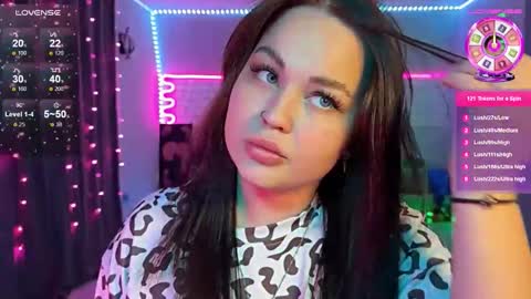 Mia online show from February 7, 10:02 pm