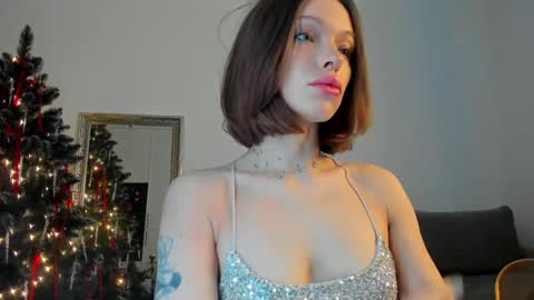 Snapshot of kossie_ chatting on December 15, 11:23 am kossie_ online show from December 15, 11:23 am