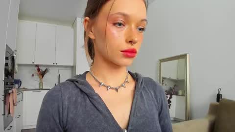 Snapshot of kossie_ chatting on February 13, 12:21 pm kossie_ online show from February 13, 12:21 pm