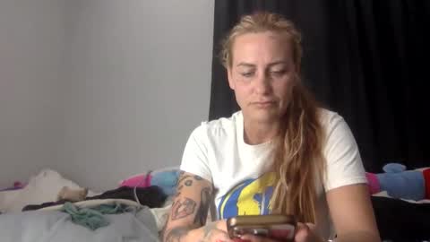 koyoteej online show from January 14, 12:48 am