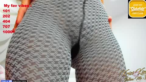 Snapshot of krisi_kiss chatting on January 31, 1:56 pm KrisiFollow me  Thumb UP  online show from January 31, 1:56 pm