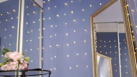 kriskras__ online show from December 15, 5:12 am