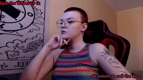 krisneal online show from February 10, 10:07 am