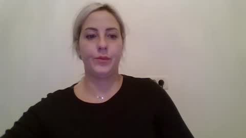 Snapshot of kriss_grace chatting on October 3, 6:46 pm Grace online show from October 3, 6:46 pm
