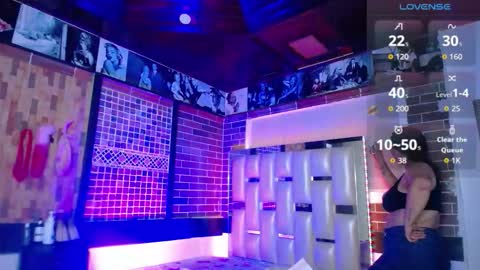 kriss_sweetboobs online show from March 17, 12:53 pm