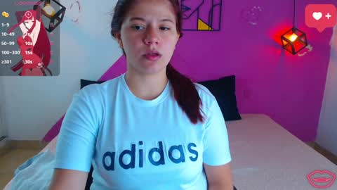 Snapshot of krissone_1 chatting on January 4, 1:42 pm krissone online show from January 4, 1:42 pm