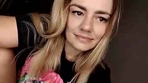 Snapshot of krisssexi chatting on September 11, 7:47 pm KrissSexi online show from September 11, 7:47 pm