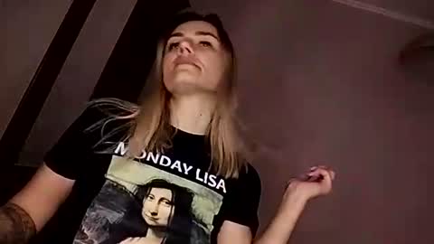 Snapshot of krisssexi chatting on September 15, 5:16 am KrissSexi online show from September 15, 5:16 am