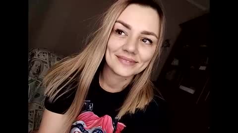 Snapshot of krisssexi chatting on March 4, 5:34 pm KrissSexi online show from March 4, 5:34 pm