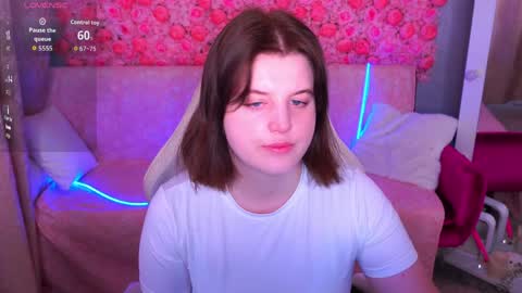 kristifoxy online show from April 6, 5:19 am