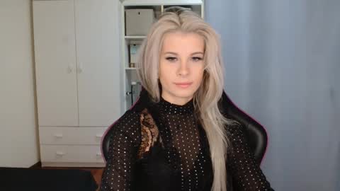 KristineAmore online show from March 30, 6:13 am