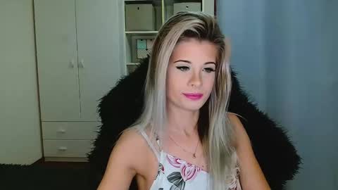 KristineAmore online show from December 2, 8:27 am