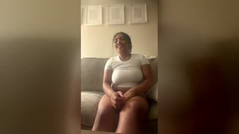kristinelove334 online show from April 19, 6:02 am