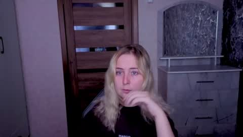 Kristy online show from July 2, 6:08 am