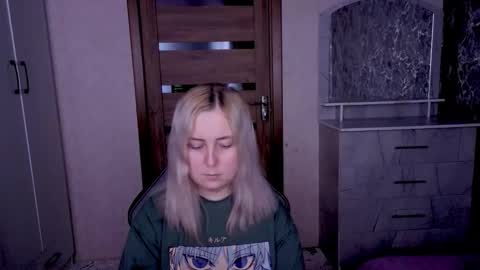 Kristy online show from April 17, 7:27 pm