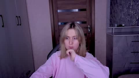 Kristy online show from February 16, 11:54 am