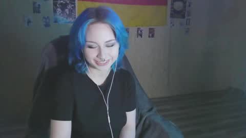 Alice online show from December 19, 6:33 pm