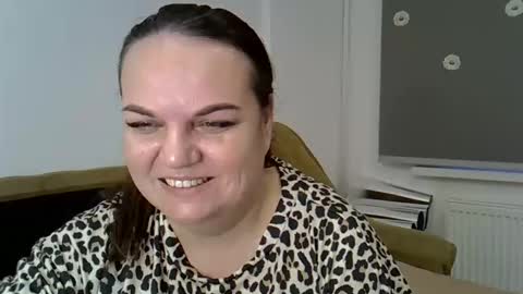 kurkuma_ online show from March 12, 3:26 pm