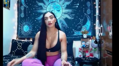 kylie online show from May 28, 10:29 pm