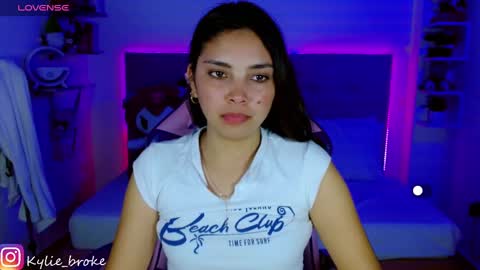 Snapshot of kylie_hottt_ chatting on January 12, 10:01 pm k ylie online show from January 12, 10:01 pm